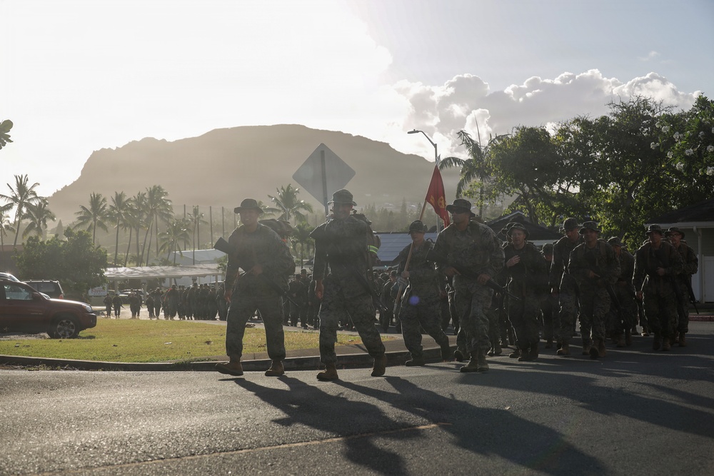 HQBN Conducts 15-km Conditioning Hike At MCBH