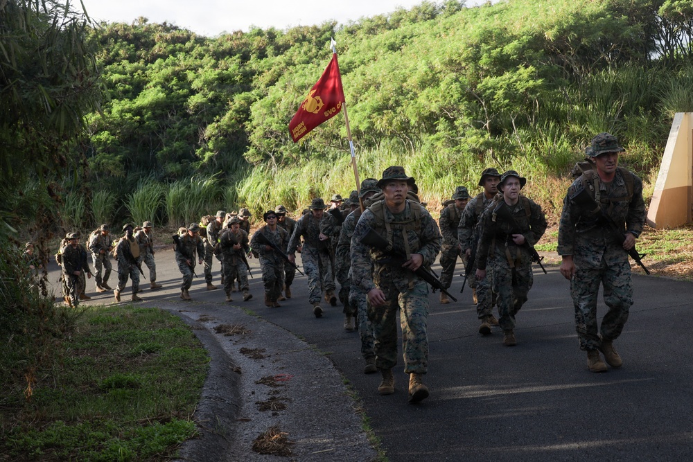 HQBN Conducts 15-km Conditioning Hike At MCBH