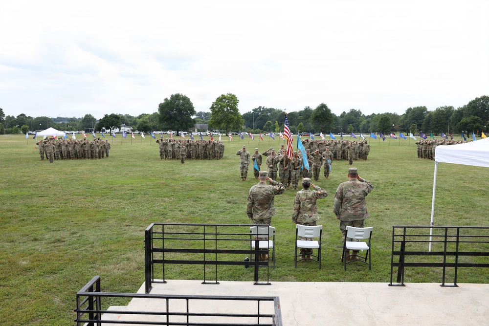 781st MI Battalion (Cyber), Vanguard Change of Command 04