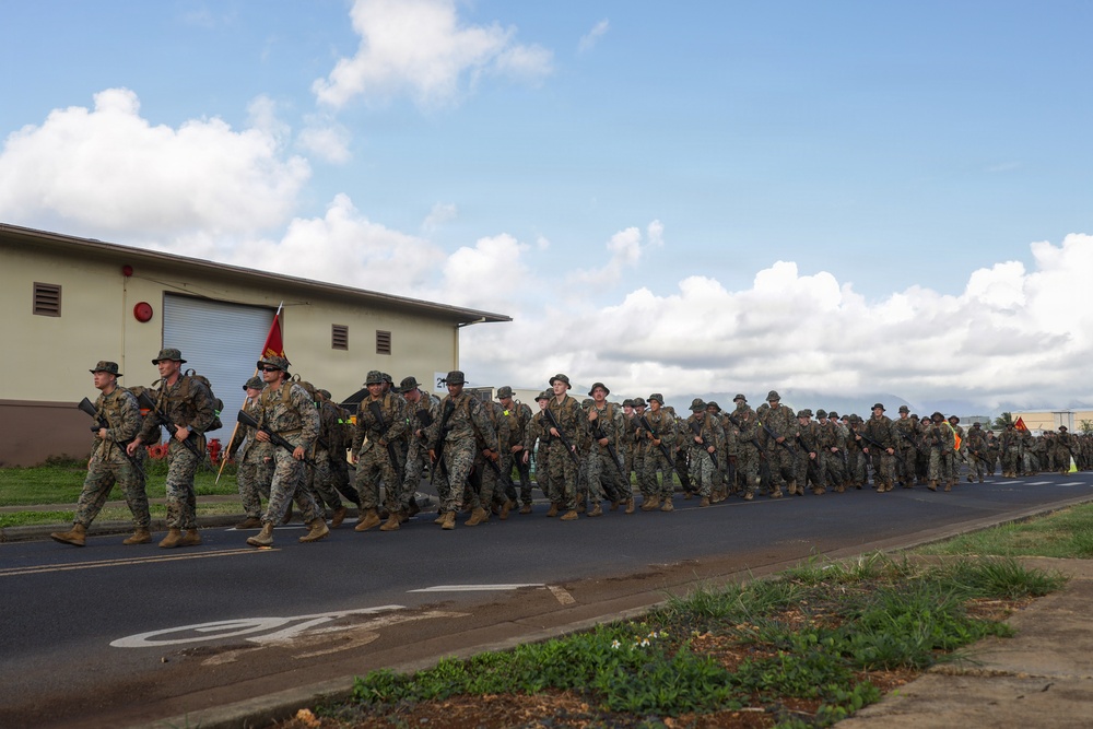 HQBN Conducts 15-km Conditioning Hike At MCBH