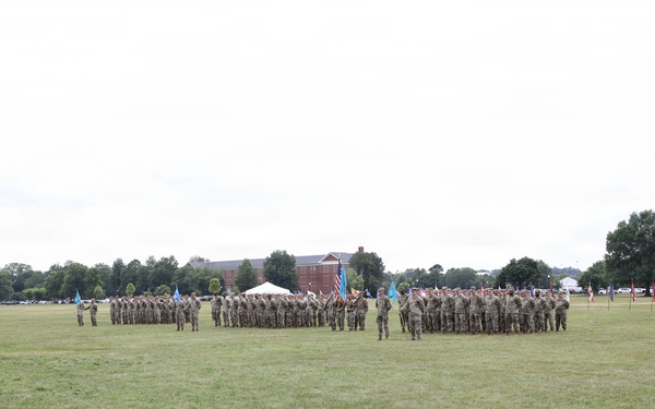 781st MI Battalion (Cyber), Vanguard Change of Command 02