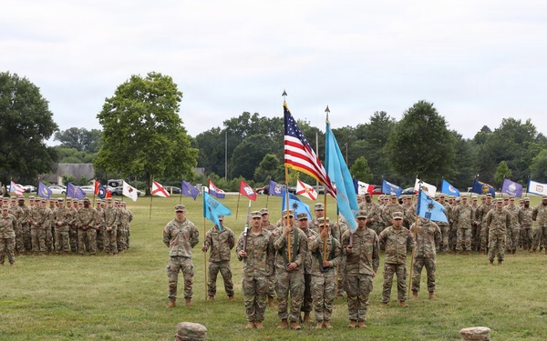 781st MI Battalion (Cyber), Vanguard Change of Command 08