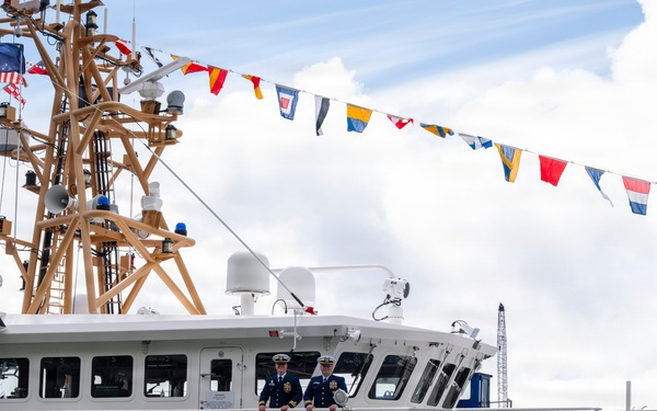 Coast Guard conducts change of command for Coast Guard Cutter John Witherspoon (WPC 1158)