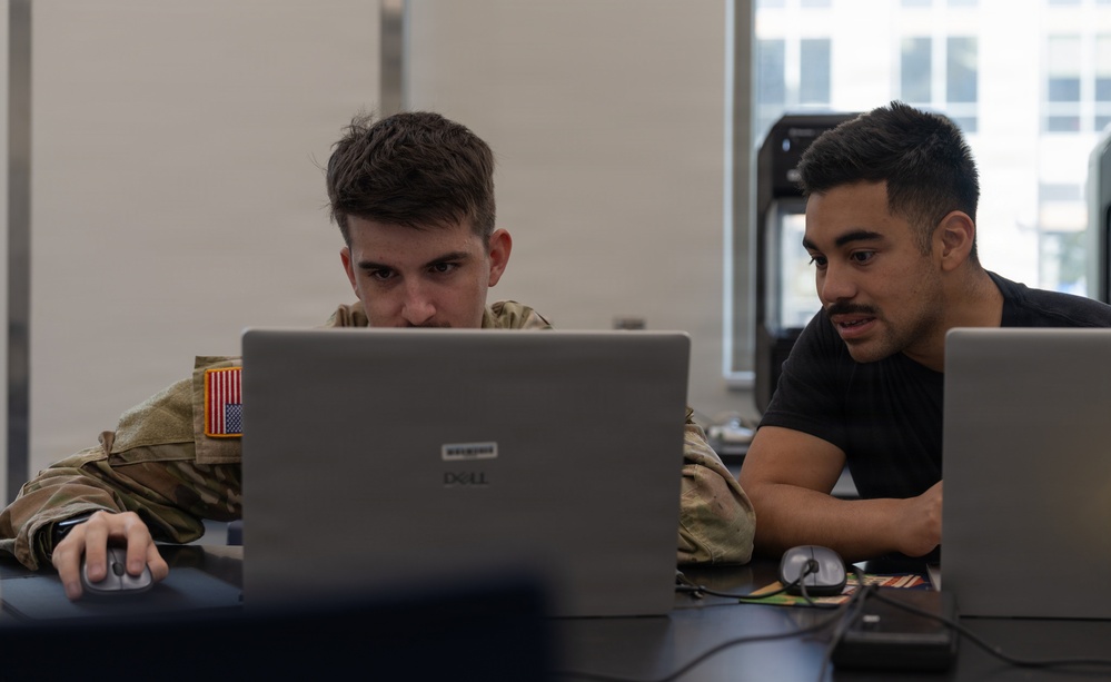 Iron Foundry Soldiers attend UTEP course