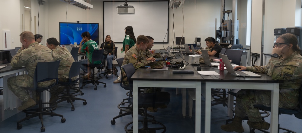Iron Foundry Soldiers attend UTEP course