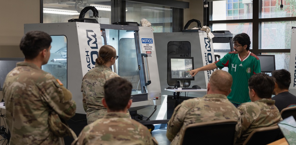 Iron Foundry Soldiers attend UTEP course