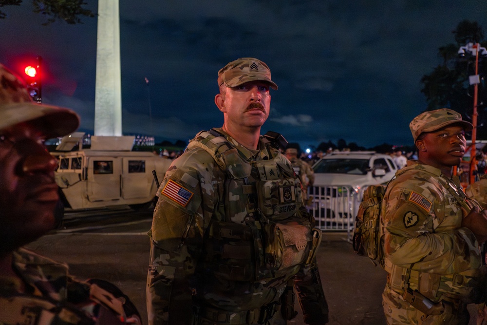 Mississippi National Guardsmen patrol during UFC Freedom 250 in front of the White House