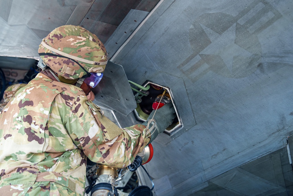 U.S. Army Demonstrates Expeditionary Support Capability for U.S. Air Force in Philippines