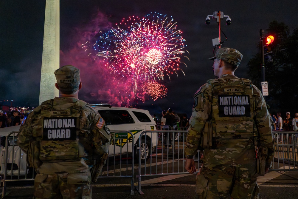 Mississippi National Guardsmen patrol during UFC Freedom 250 in front of the White House