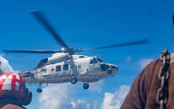 George Washington Hosts Japan Surface Warfare Group 2