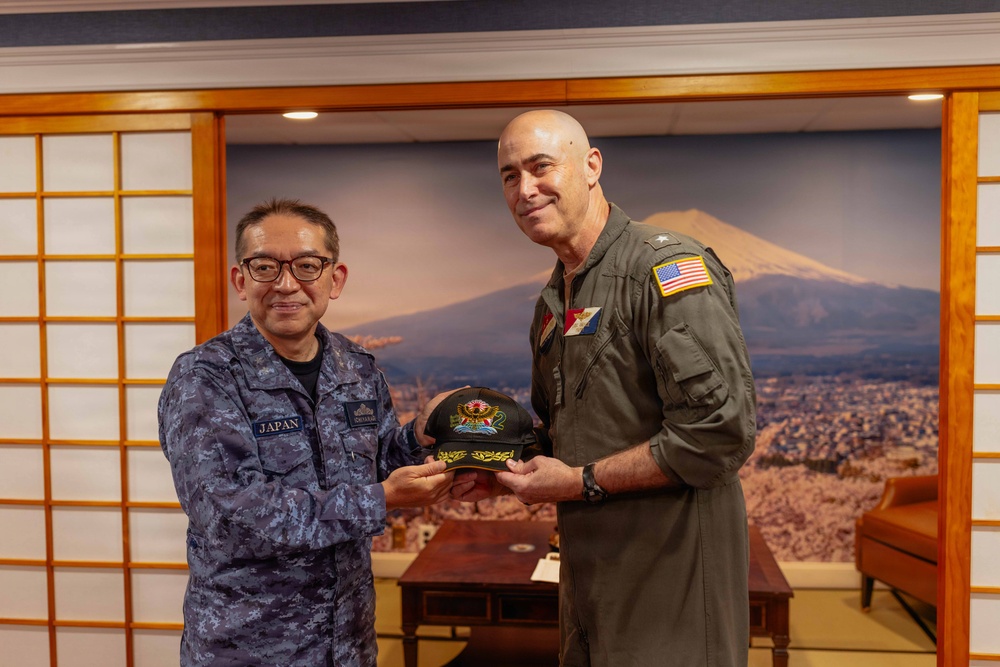 George Washington Hosts Japan Surface Warfare Group 2