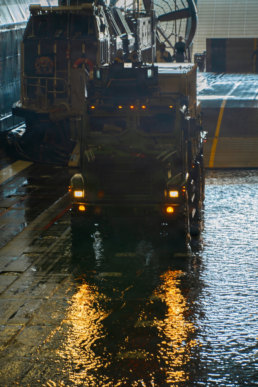 USS Essex conducts instream onload