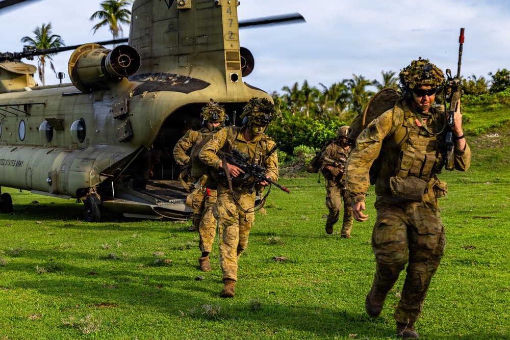 25th Infantry Division Conducts Joint Air Assault on Calayan Island