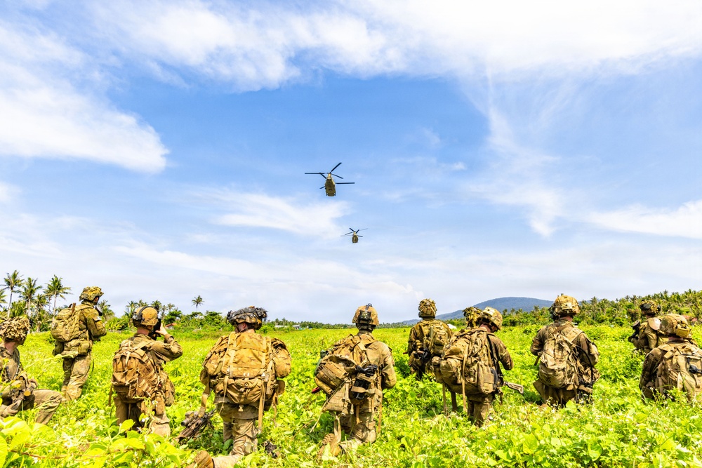 25th Infantry Division Conducts Joint Air Assault On Calayan Island