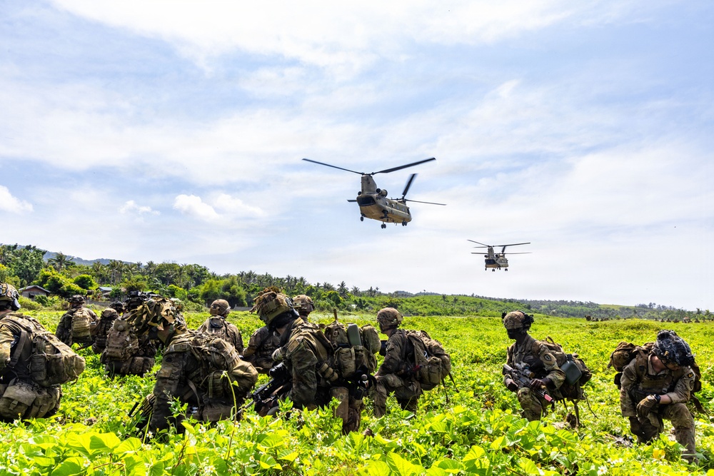 25th Infantry Division Conducts Joint Air Assault On Calayan Island