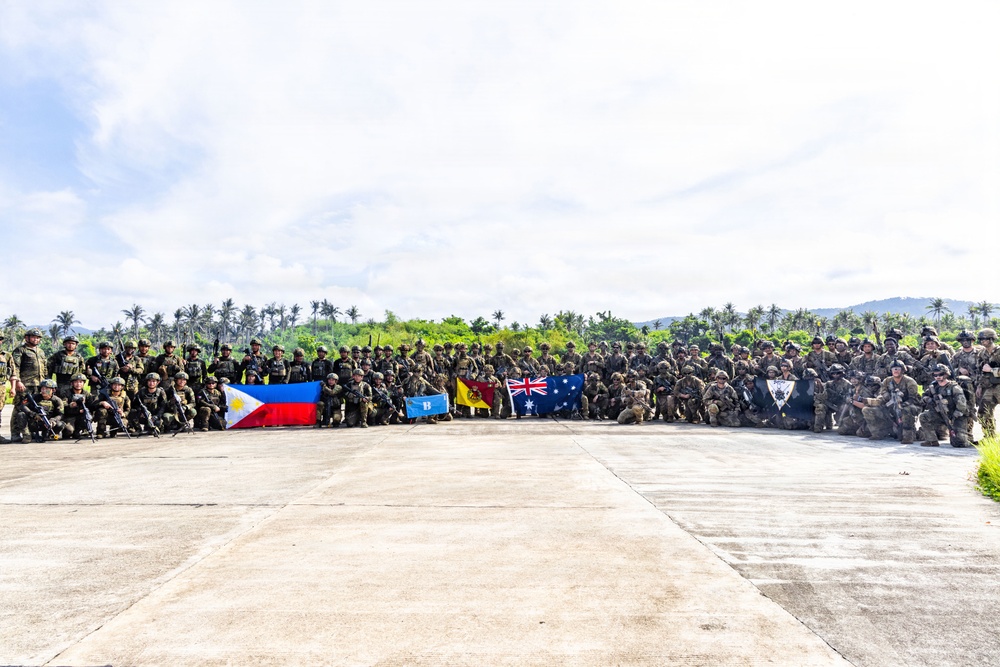 25th Infantry Division Conducts Joint Air Assault On Calayan Island