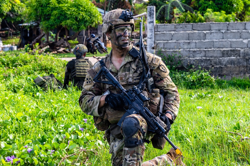 25th Infantry Division Conducts Joint Air Assault On Calayan Island