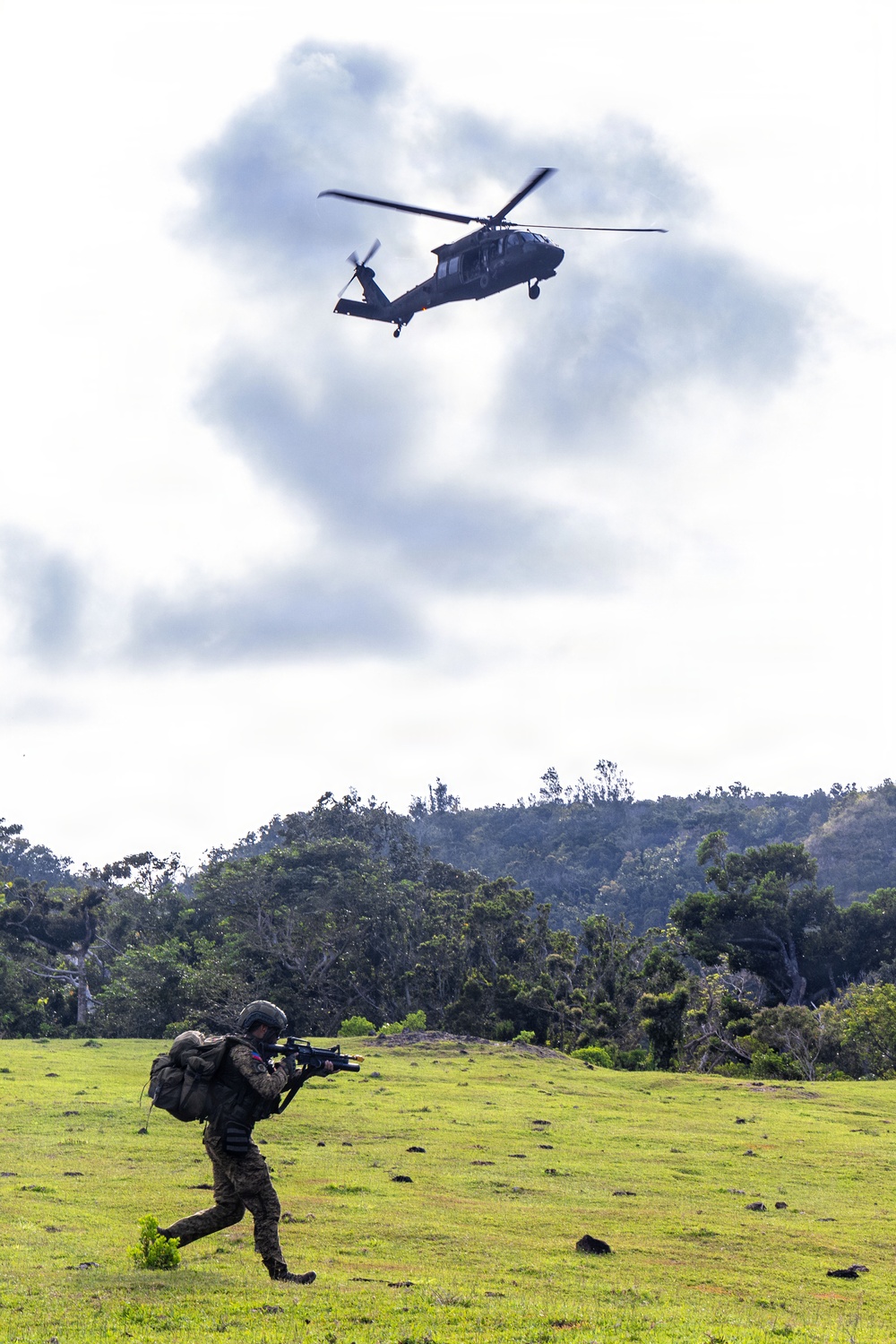 25th Infantry Division Conducts Joint Air Assault On Calayan Island