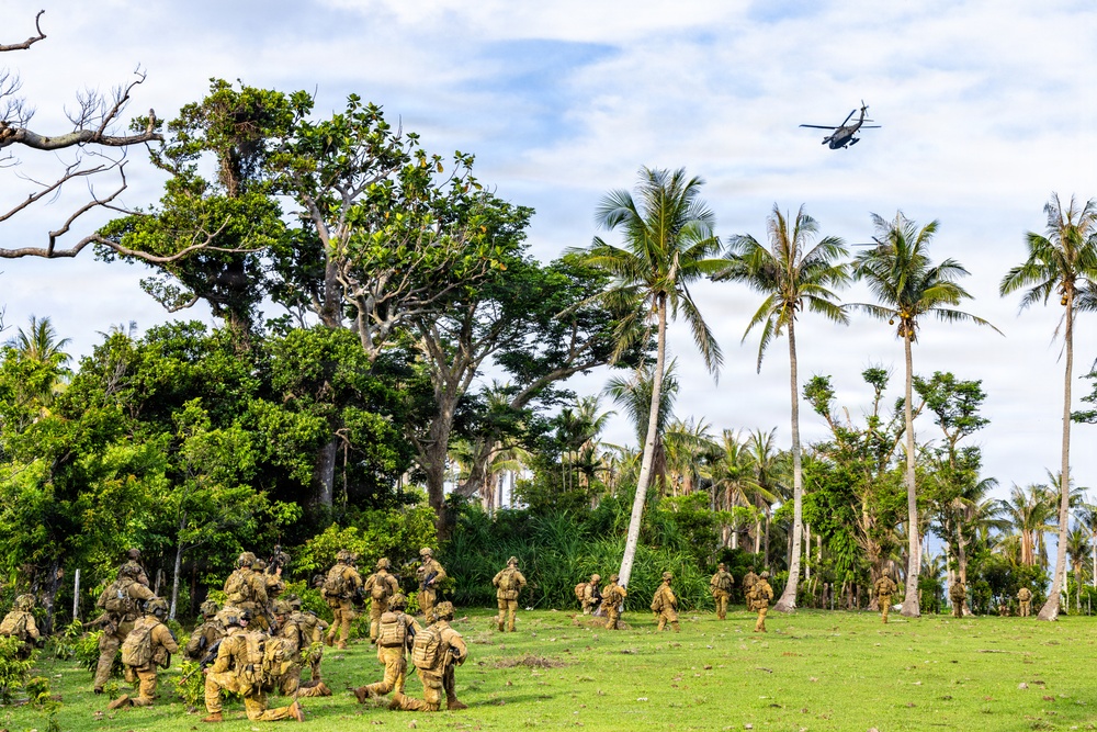 25th Infantry Division Conducts Joint Air Assault On Calayan Island