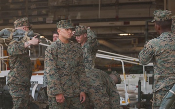 15th Marine Expeditionary Unit boards USS Essex