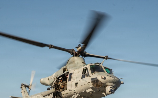 U.S. Marines, Sailors conduct deck landing qualifications aboard USS Essex