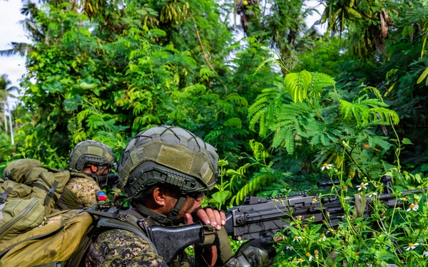 SALAKNIB 2026: 2-27 Conducts Joint Air Assault at Calayan Island
