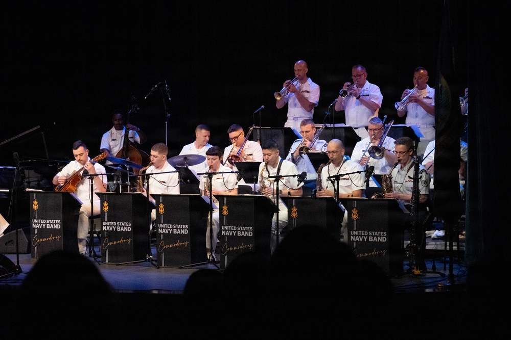 U.S. Navy Band Commodores at Manchester Craftsman's Guild