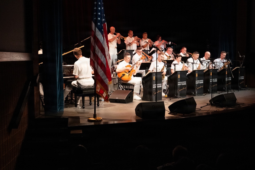 U.S. Navy Band Commodores at Manchester Craftsman's Guild