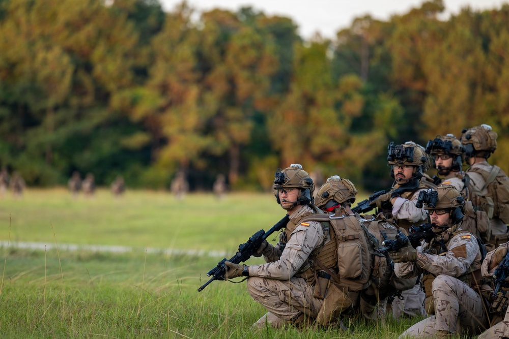Fleet Exercise 250 | Spanish and French marines conduct aerial insert