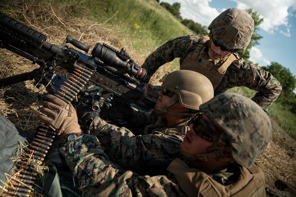 U.S. Marines, Romanian, Moldovan forces conduct M240B machine gun range in Romania