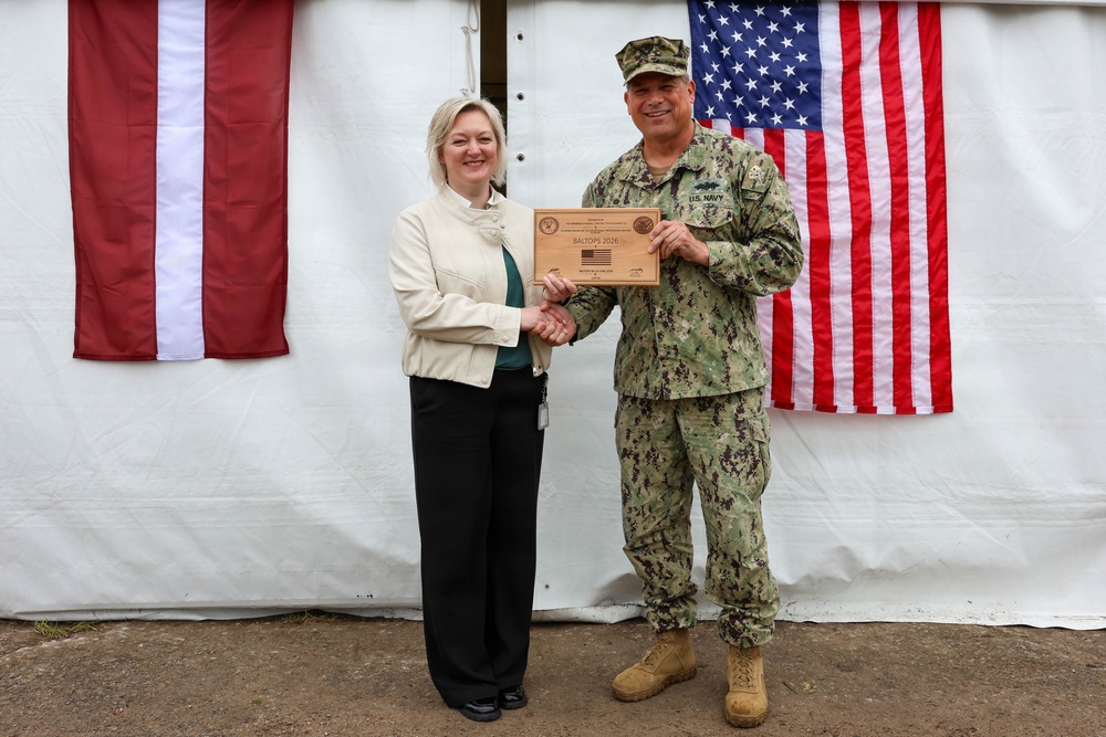 22 NCR Commodore Presents Award during BALTOPS 2026