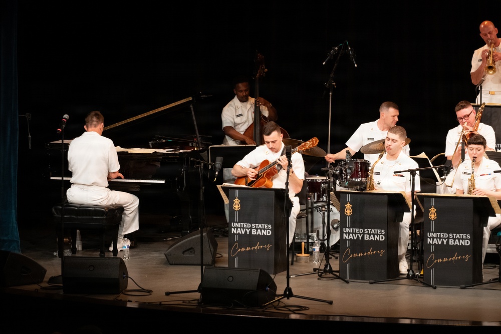 U.S. Navy Band Commodores at Manchester Craftsman's Guild