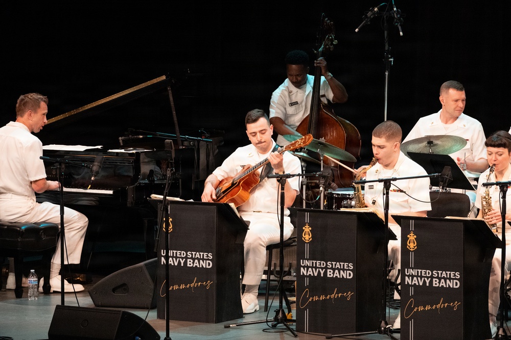 U.S. Navy Band Commodores at Manchester Craftsman's Guild