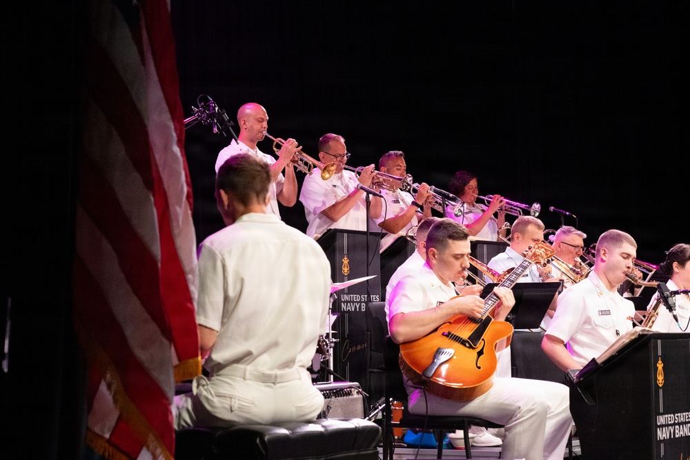 U.S. Navy Band Commodores at Manchester Craftsman's Guild