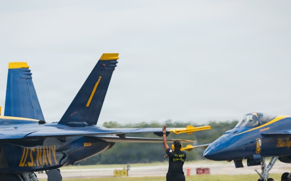 The Blue Angels prepare for Naval Air Station Patuxent River Air Show
