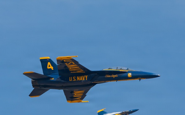 The Blue Angels prepare for Naval Air Station Patuxent River Air Show