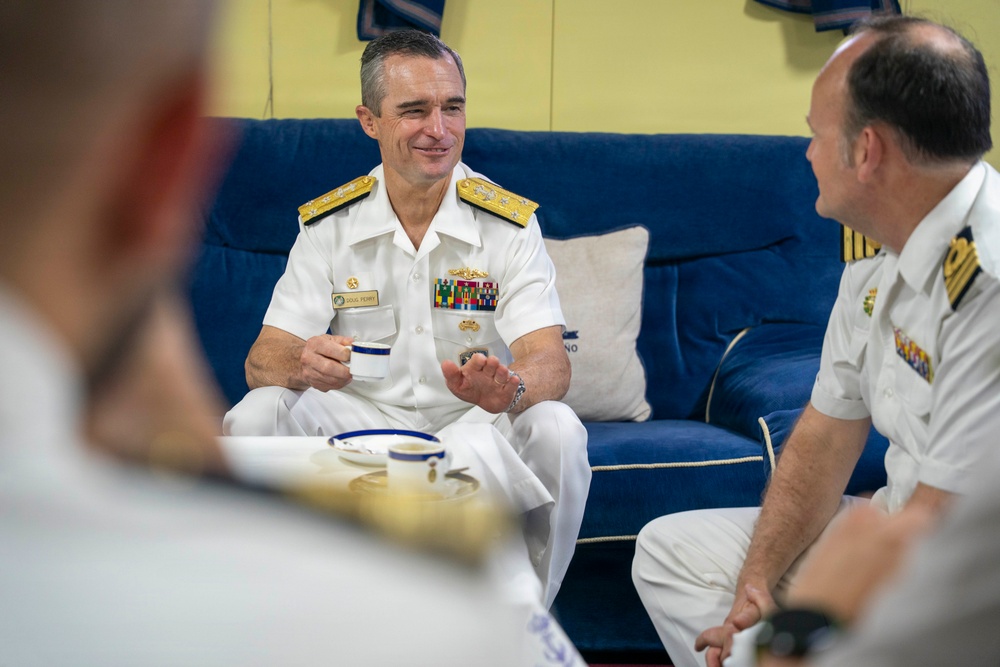 Commander, U.S. 2nd Fleet Visits Spanish Ships at Naval Station Norfolk