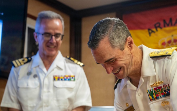 Commander, U.S. 2nd Fleet Visits Spanish Ships at Naval Station Norfolk