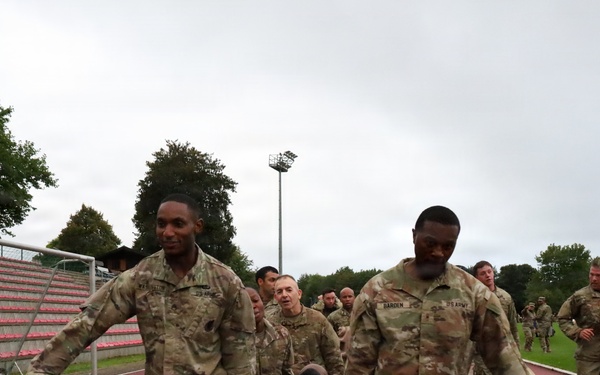 16th Sustainment Brigade Soldiers Compete in Team Fitness Challenge