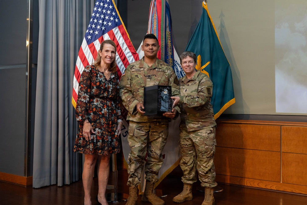NJNG NCO wins Army’s Inaugural Communicator of the Year Award