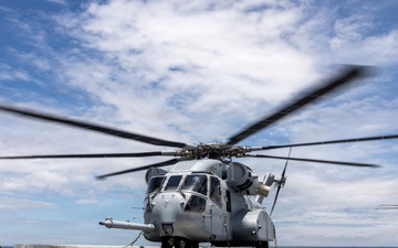 26th Marine Expeditionary Unit’s Type Commanders Amphibious Training | HMH-461 cross decks from the USS Arlington to the USS Kearsarge