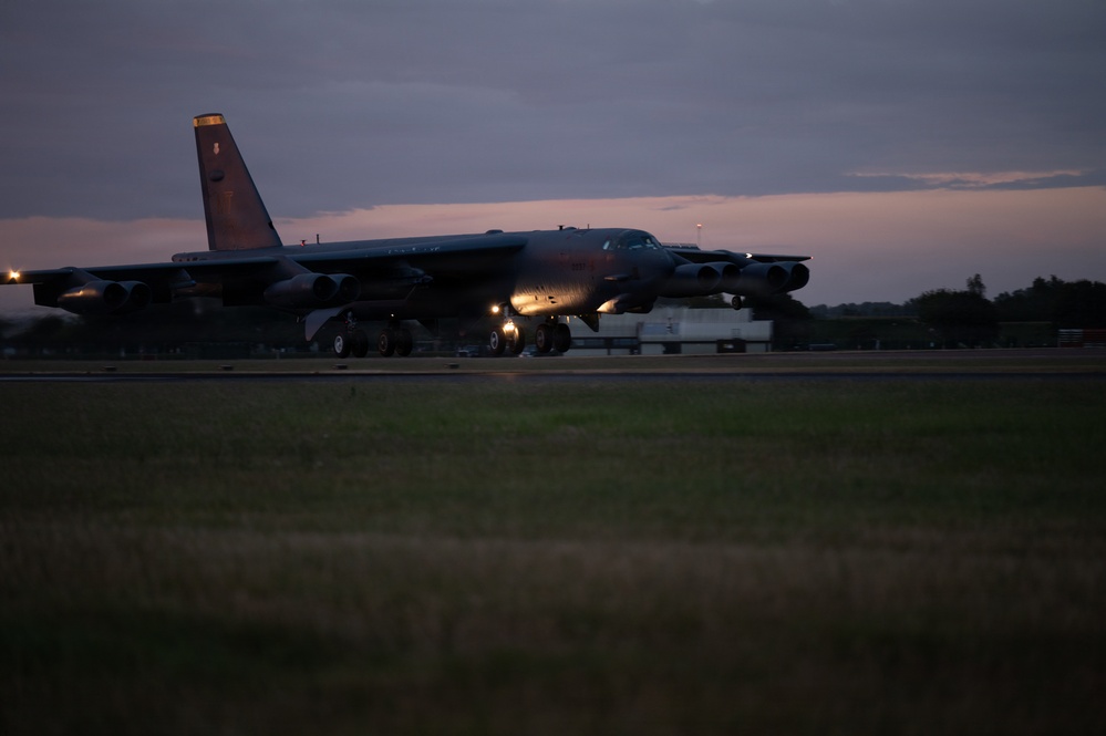 B-52H Stratofortress lands to support U.S. Central Command