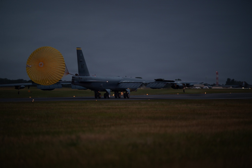 B-52H Stratofortress lands to support U.S. Central Command