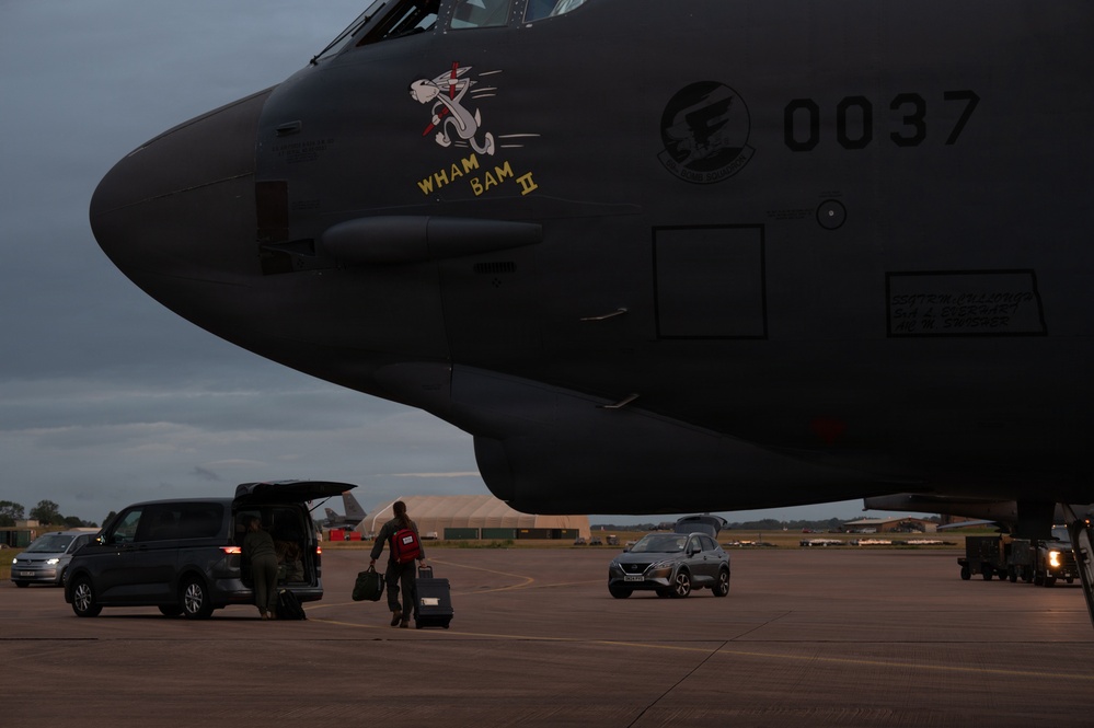 B-52H Stratofortress lands to support U.S. Central Command