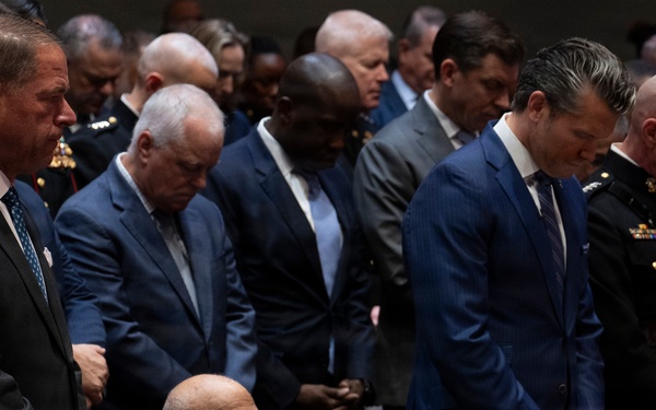 SecWar Hosts Medal of Honor Induction Ceremony