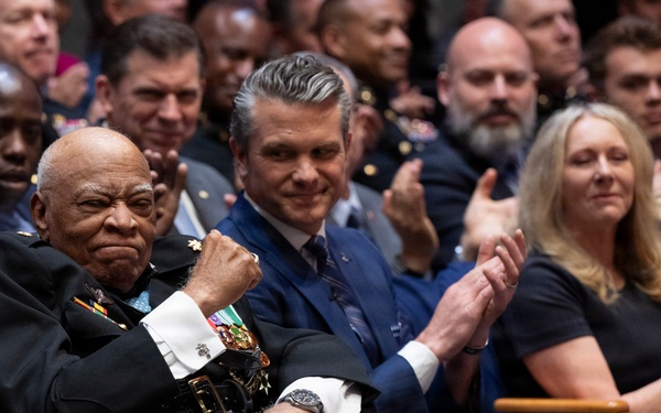 SecWar Hosts Medal of Honor Induction Ceremony