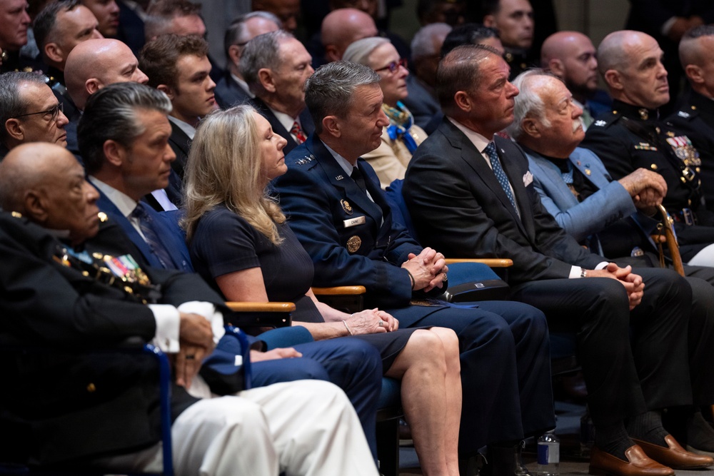 SecWar Hosts Medal of Honor Induction Ceremony