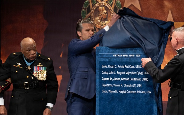 SecWar Hosts Medal of Honor Induction Ceremony