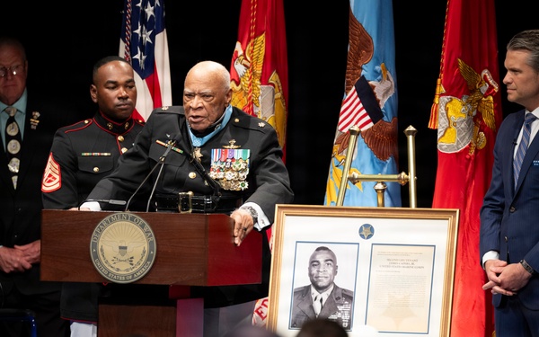SecWar Hosts Medal of Honor Induction Ceremony