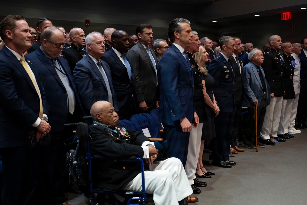 SecWar Hosts Medal of Honor Induction Ceremony